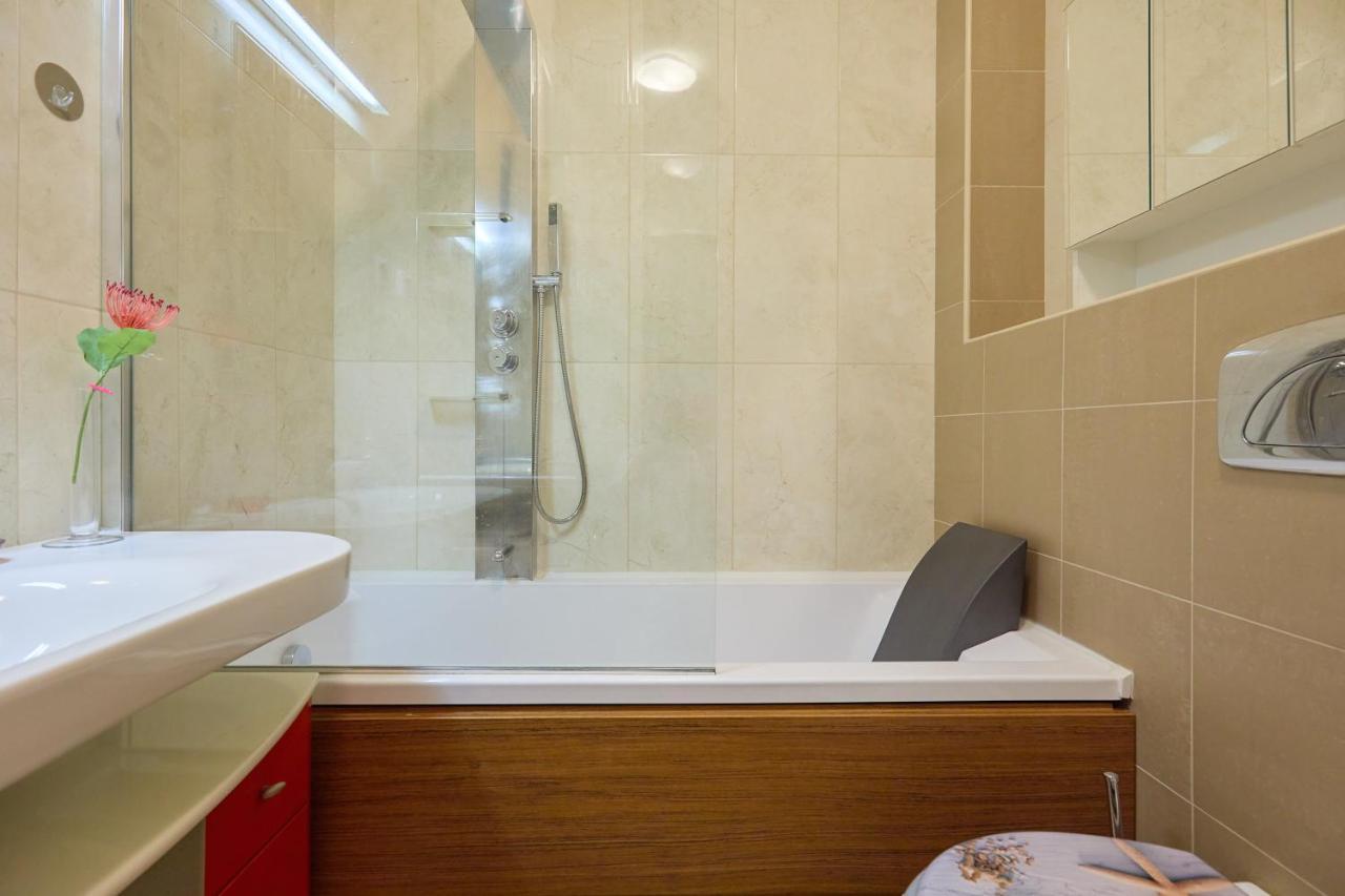 The Monroe - Stylish 2 Bd Apartment In Villa Orsan Дубровник Екстериор снимка